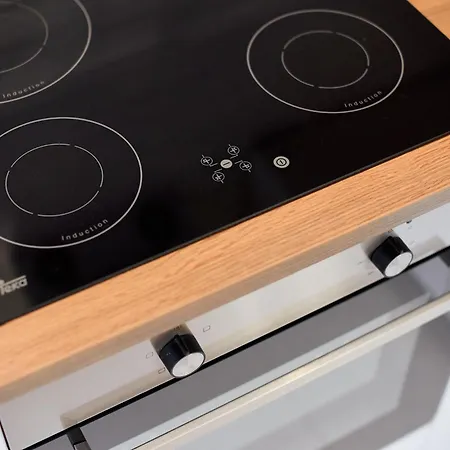 Neon By Bookinghost Wrocław