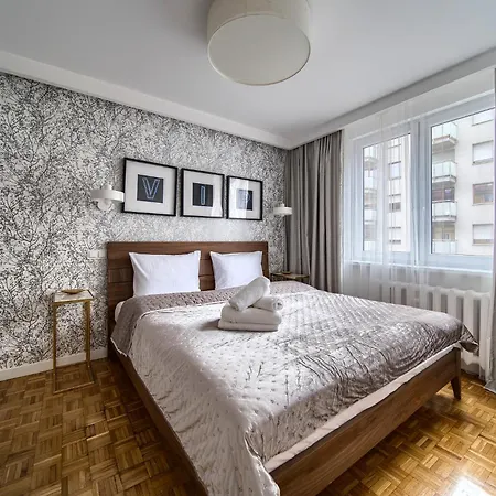 Neon By Bookinghost *