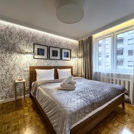 Neon By Bookinghost Wrocław