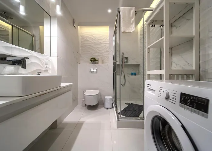 Neon By Bookinghost Appartement