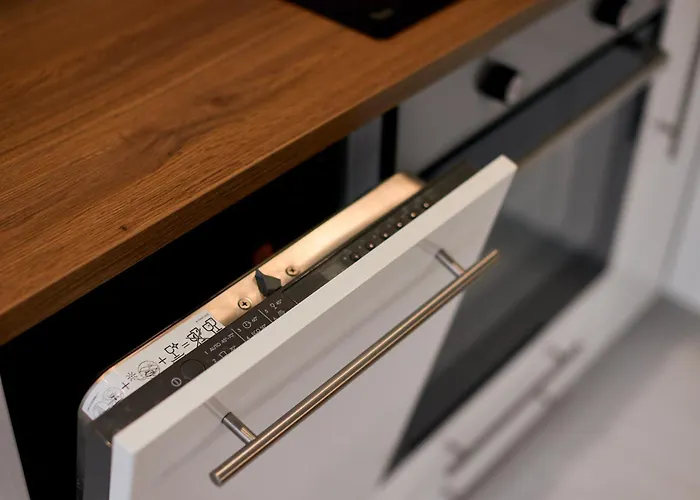 Neon By Bookinghost Apartamento *