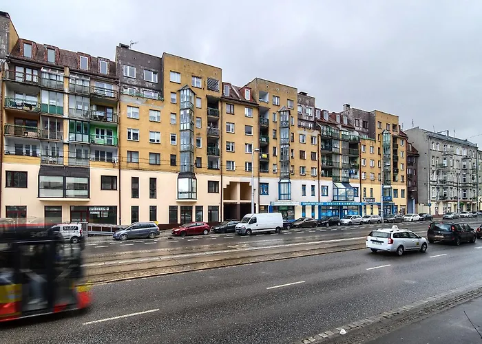 Neon By Bookinghost *